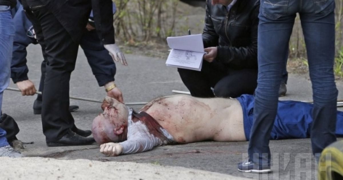 Фото з місця вбивства Олеся Бузини. / © УНІАН