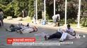 Лежащий протест: в Офисом президента матери военнопленных требуют обратить на них внимание