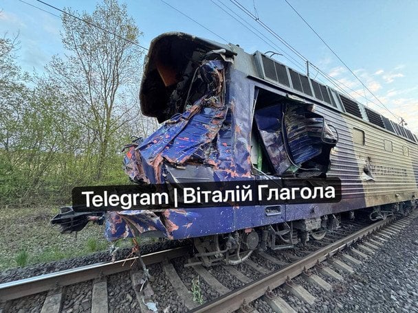 На Львівщині сталася жахлива ДТП на залізниці. / © Віталій Глагола