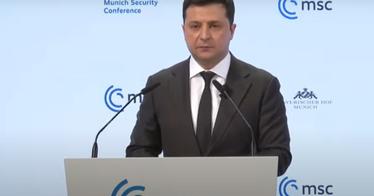 "Не потрібно нам говорити про дати вторгнення. Ми готові захищати свою землю" - Зеленський