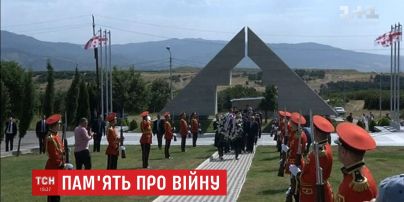 Путин приехал в оккупированную Абхазию, когда Грузия вспоминает годовщину войны с Россией