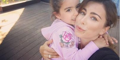 Дочь Ани Лорак трогательно поздравила ее с днем рождения песней про маму