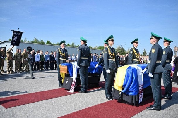 Прах полковника УНР Андрія Мельника повернули до України