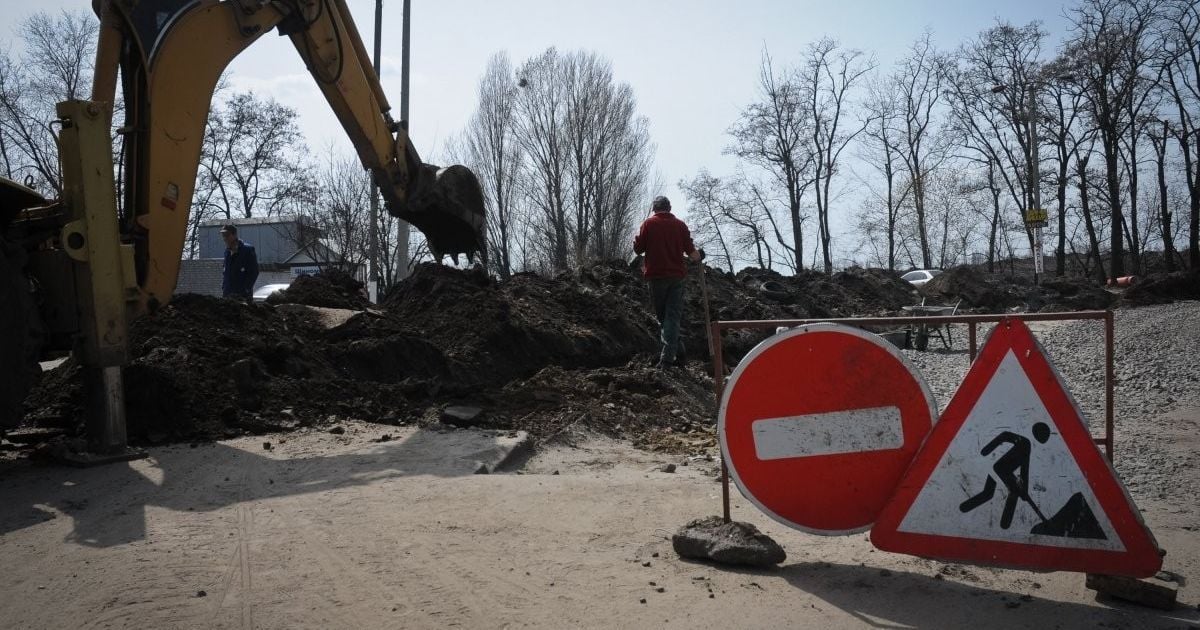 Журналисты выяснили, кто и как в Украине зарабатывает на ремонтах дорог