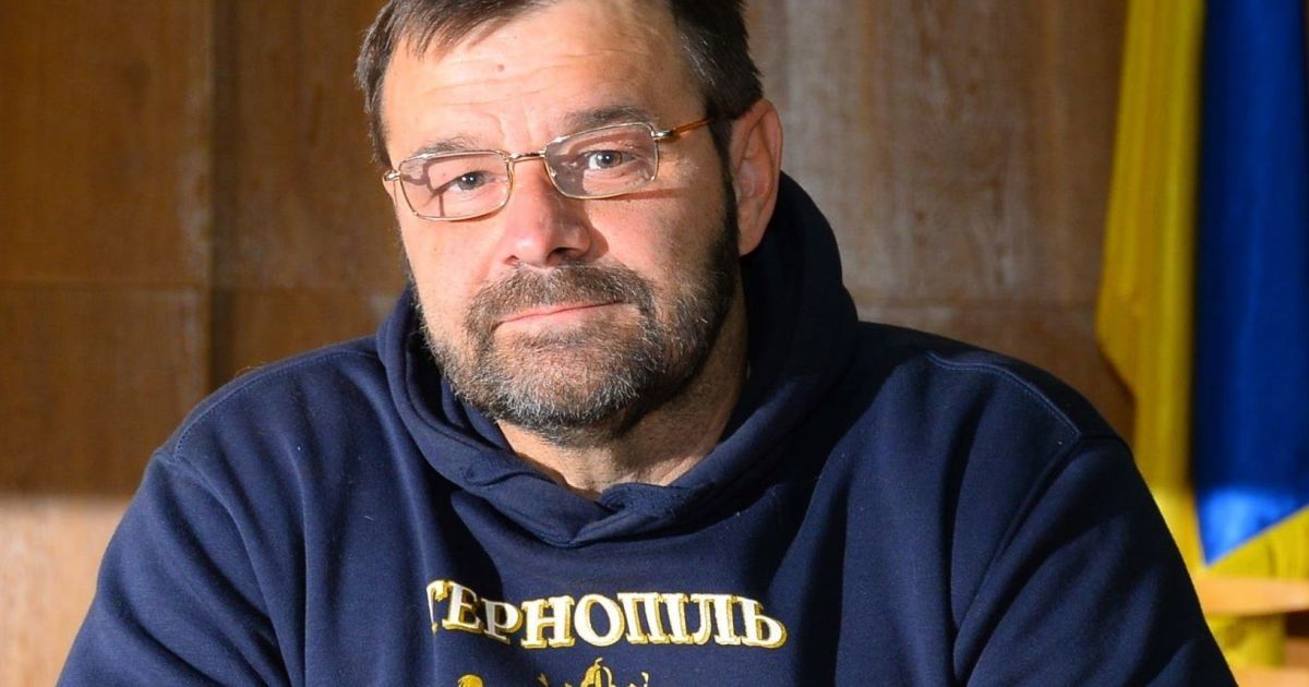 В Тернополе депутат-хулиган в инвалидной коляске сильно избил полицейских и отобрал жетон и рацию