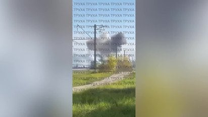 Дрон россиян попал в поезд в Шостке: шокирующее видео