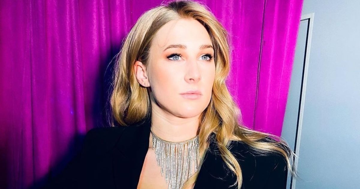 Звезда "Женского квартала" в трусиках ошеломила пол-дэнсом и тверком