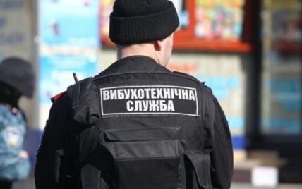 У Києві чоловік погрожував вибухом в багатоповерхівці: на місці - спецпризначенці КОРД