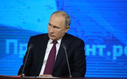 У Кремлі повідомили, коли і з чим Путін вітатиме Зеленського