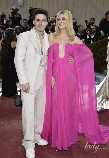 Бруклін Бекхем та Нікола Пельтц / © Associated Press