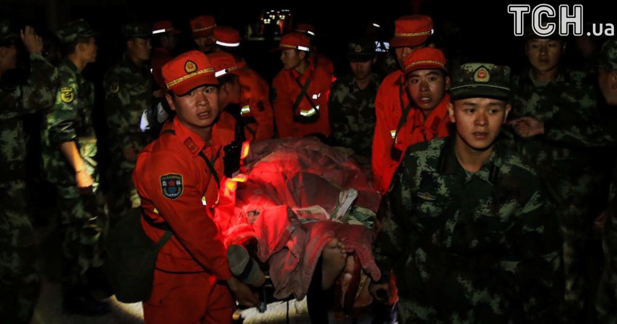 Майже 1,7 тисяч повторних підземних поштовхів зафіксовано у Китаї після землетрусу