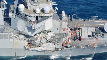 Есмінець ВМС США USS Fitzgerald_6