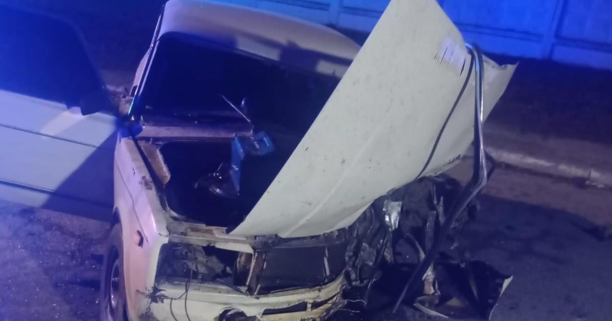 Выехал на встречную и влетел в "ВАЗ": во Львовской области в лобовой аварии пострадали 5 человек