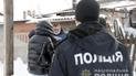 Замотав скотчем, щоб не було трупного запаху: у Маріуполі чоловік убив тещу, а тіло залишив у квартирі