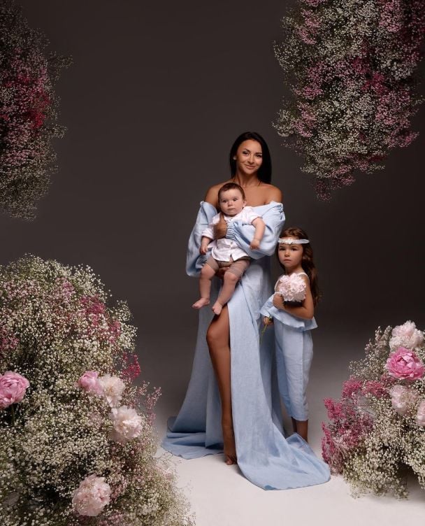 Ілона Гвоздьова з дітьми / © instagram.com/ilonagvozdeva