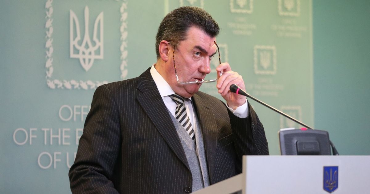 РНБО доручила Кабміну протягом двох місяців розробити законопроєкт щодо подвійного громадянства: подробиці