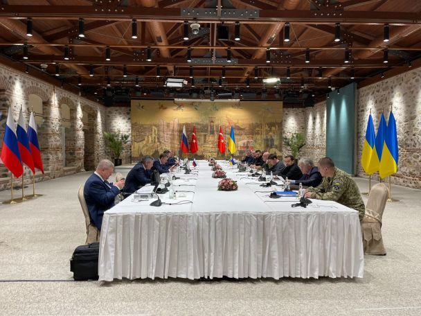 Переговоры представителей Украины и РФ в Стамбуле в начале полномасштабной войны / © Офис президента Украины