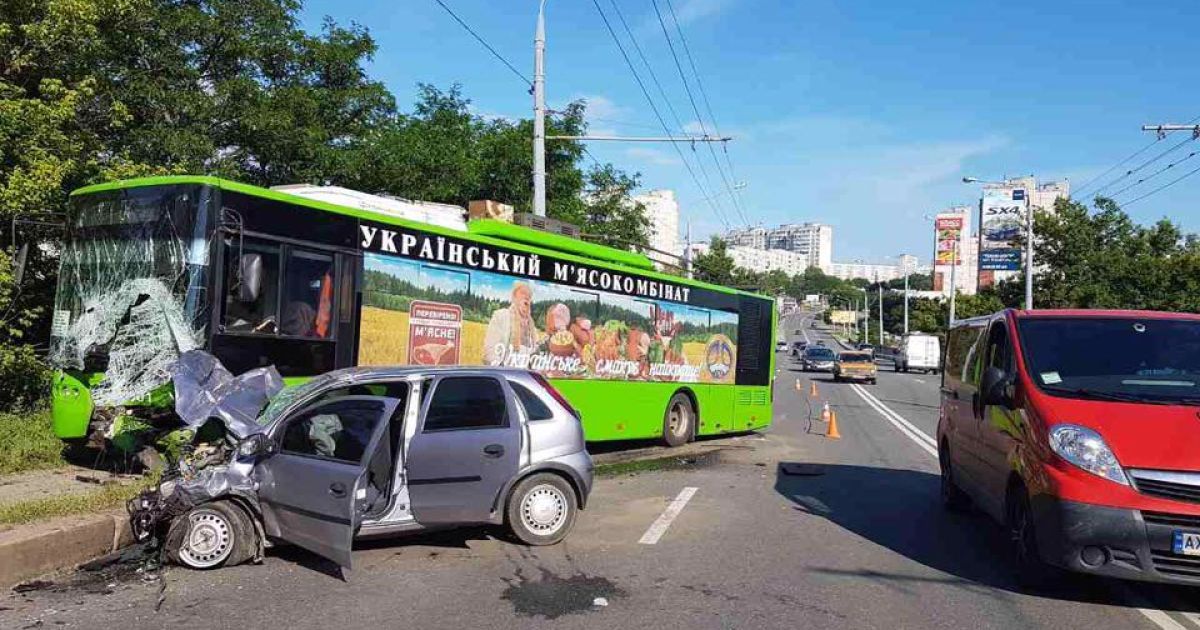 Смертельное ДТП в Харькове: в машине погибшего найден алкоголь