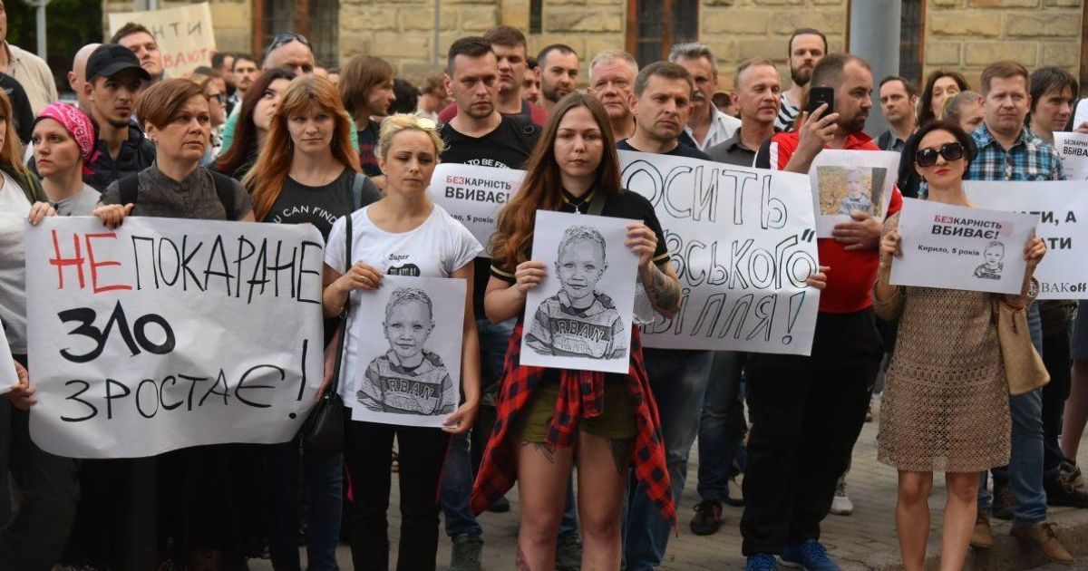 Поліцейські пиячили весь день перед убивством хлопчика у Переяславі – голова ДБР