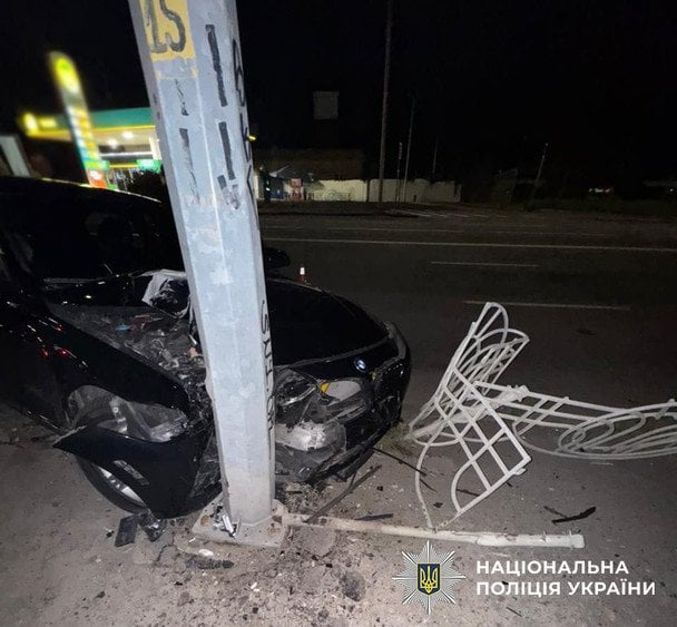 Такий вигляд мав автомобіль марки BMW після ДТП / © Поліція Києва / Facebook