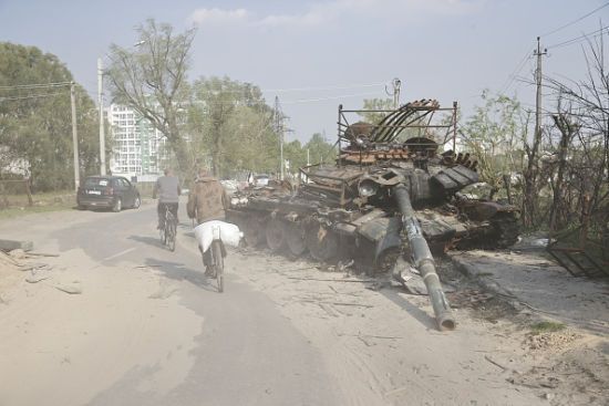 Довоювалися, окопуються: на Південнобузькому і Харківському напрямках ворог активних бойових дій не проводить