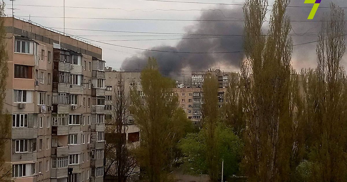 ринок горить в Одесі_3 / © 7 канал