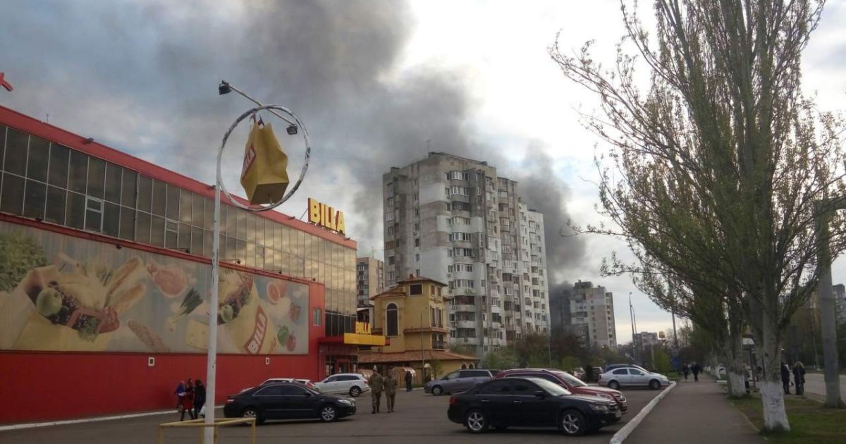 ринок горить в Одесі_4 / © stringer.media