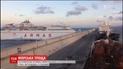 На Канарских островах паром с пассажирами врезался в бетонную прибрежную стену