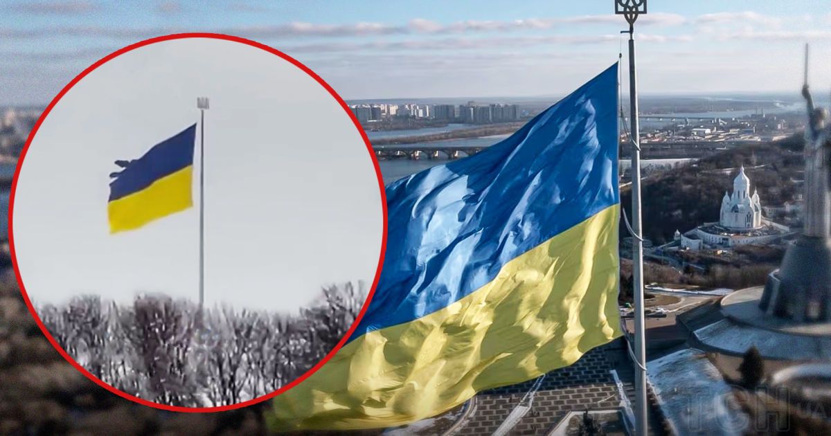 Головний прапор знову пошкодив сильний вітер / Колаж: ТСН.ua