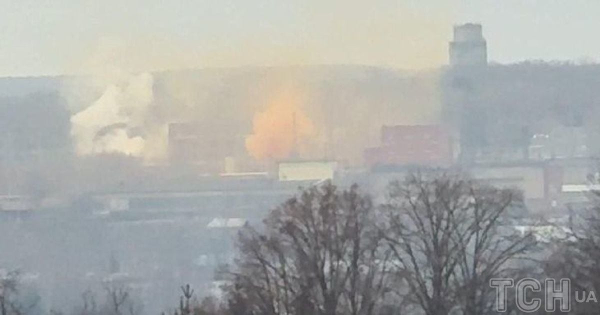 Алексинский химкомбинат в России взрывается и дымит