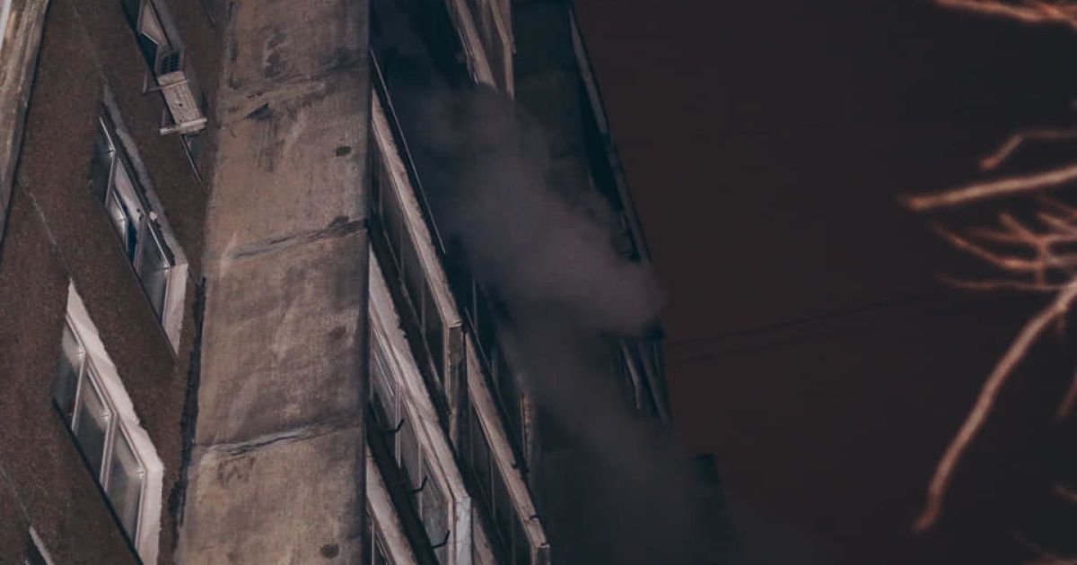 пожежа на Виноградарі_3 / © ГУ ГСЧС в Киеве