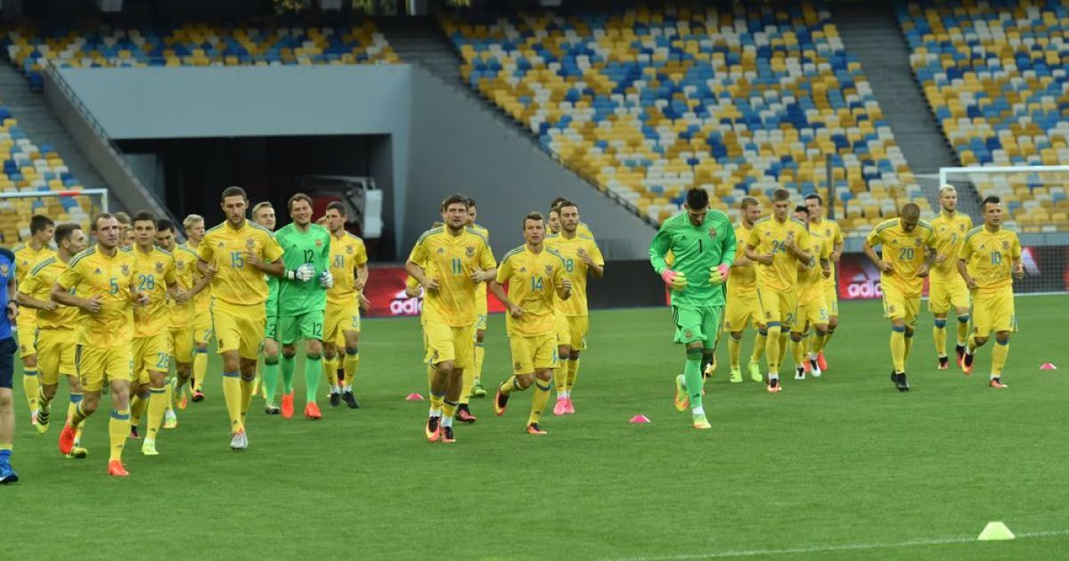 Сборная Украины потренируется перед болельщиками на "Олимпийском"