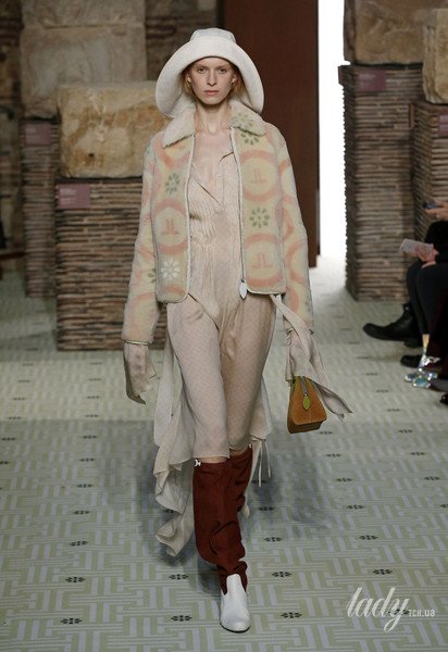 Коллекция Lanvin прет-а-порте сезона осень-зима 2019-2020 / © East News