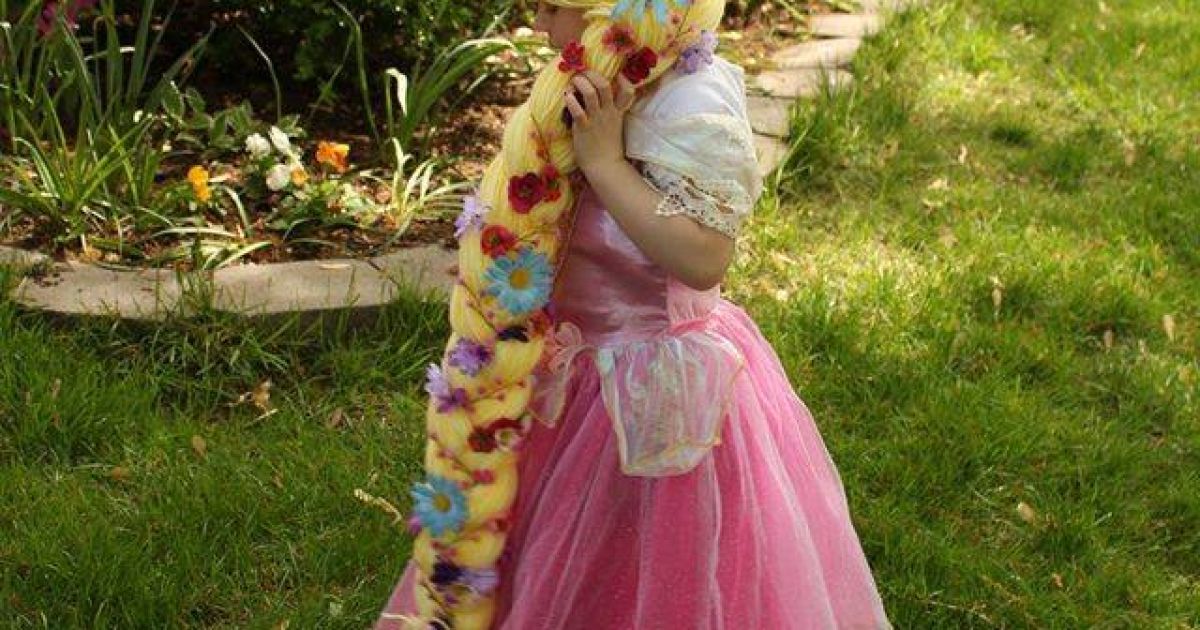 Жінка вигадала спосіб допомогти дітям / © facebook/The Magic Yarn Project