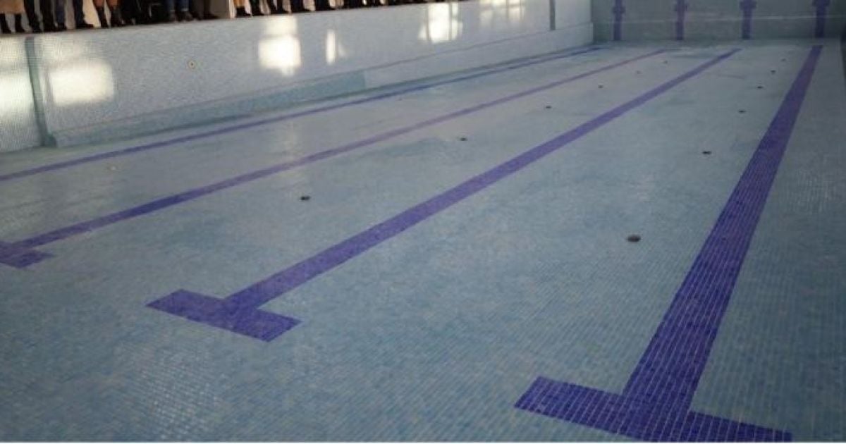 "Большая стройка" Зеленского реконструировала старый бассейн возле Львова под олимпийские стандарты