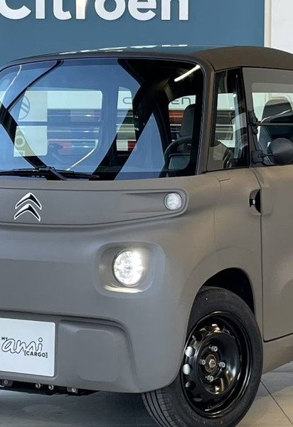 Електромобіль Citroen Ami