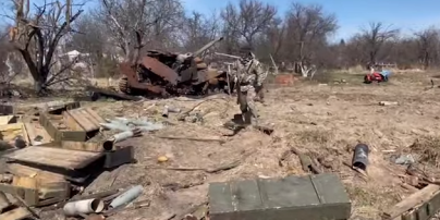 Под Киевом двух селах Бучанского района найдено еще девять захоронений убитых оккупантами людей: видео