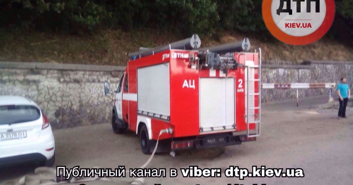 аварія на Набережній у Києві_1 / © dtp.kiev.ua