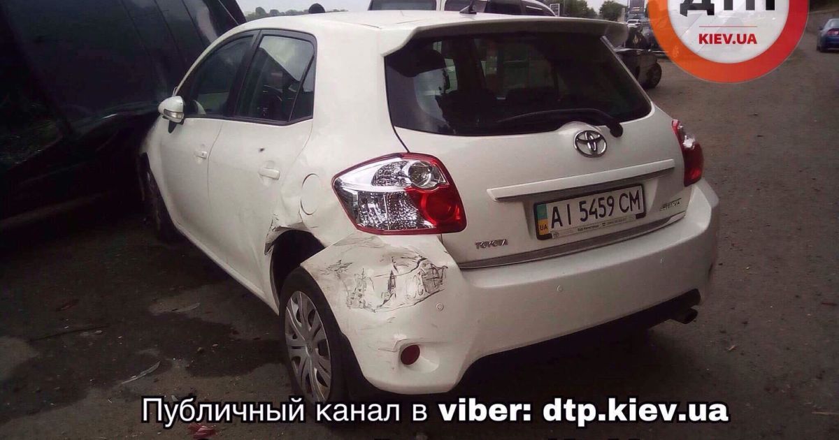 аварія на Набережній у Києві_4 / © dtp.kiev.ua