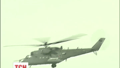 Над админграницей с Крымом шпионили пять российских вертолетов Ми-8