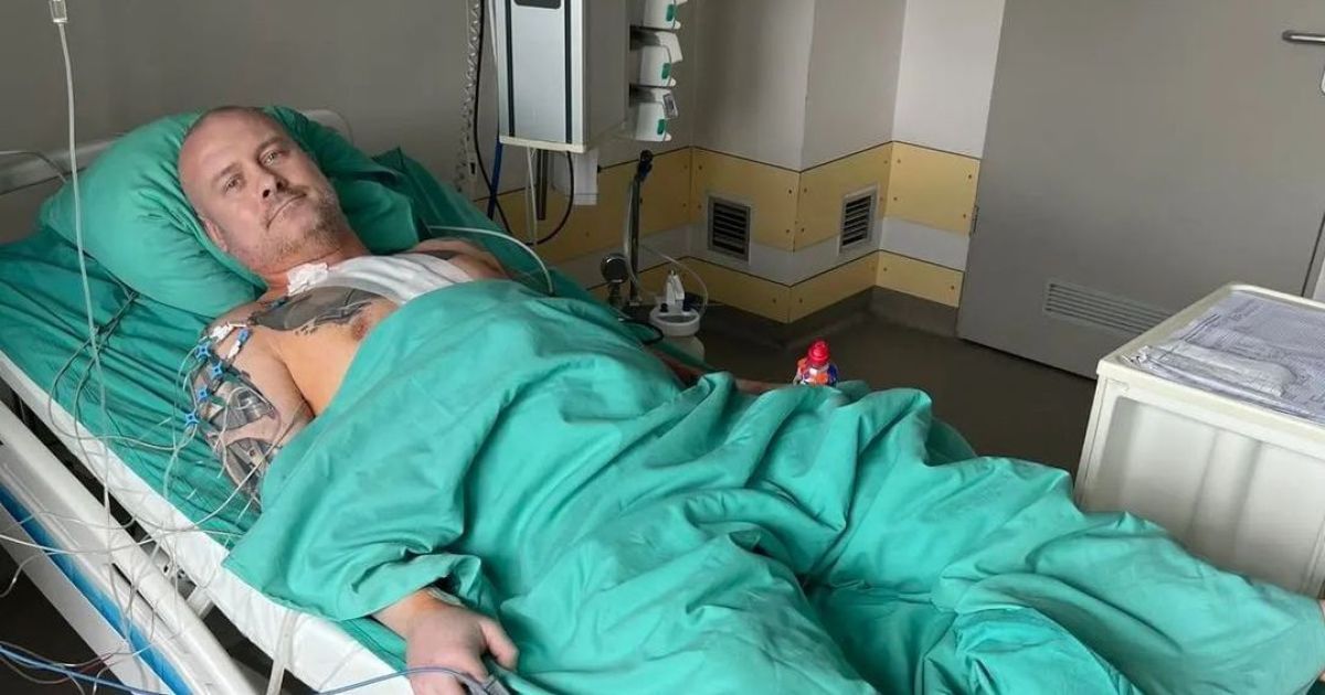В'ячеслав Узелков у лікарні