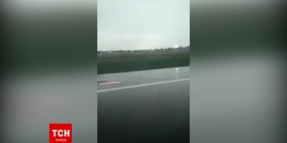 Эксклюзив ТСН: жесткая посадка самолета в аэропорту "Киев"