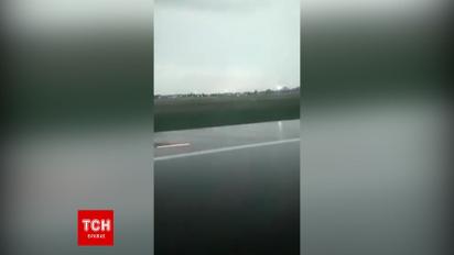 Ексклюзив ТСН: жорстка посадка літака в аеропорту "Київ"