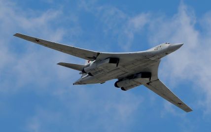 Російський правозахисник заявив про приведення в бойову готовність авіабаз і закликав льотчиків не виконувати накази