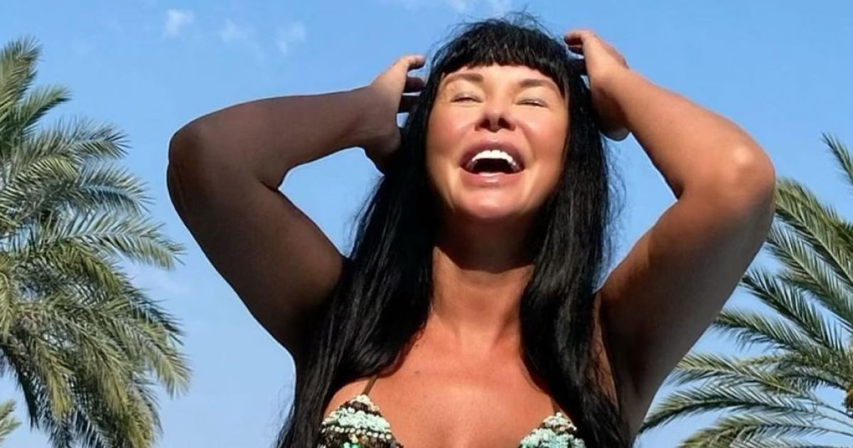 56-летняя Ассия Ахат выставила фото в купальнике 56-летняя Ассия Ахат выставила фото в купальнике