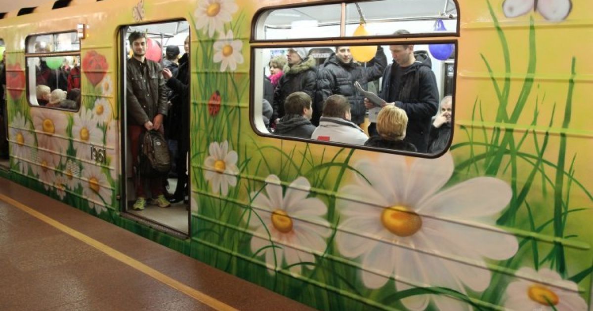 Під час презентації "квіткового" вагона в метро Києва