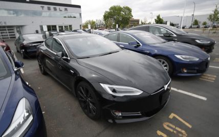 Илон Маск увеличил запас хода у Tesla Model S