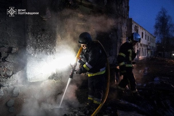 У місті Полтава та Полтавському районі внаслідок ворожих ударів зафіксовані пошкодження будинків. / © Управління ДСНС у Полтавській області