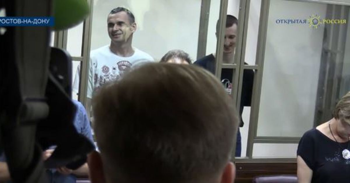 Сенцов заслушал позорный приговор российского суда с улыбкой на лице (фото)