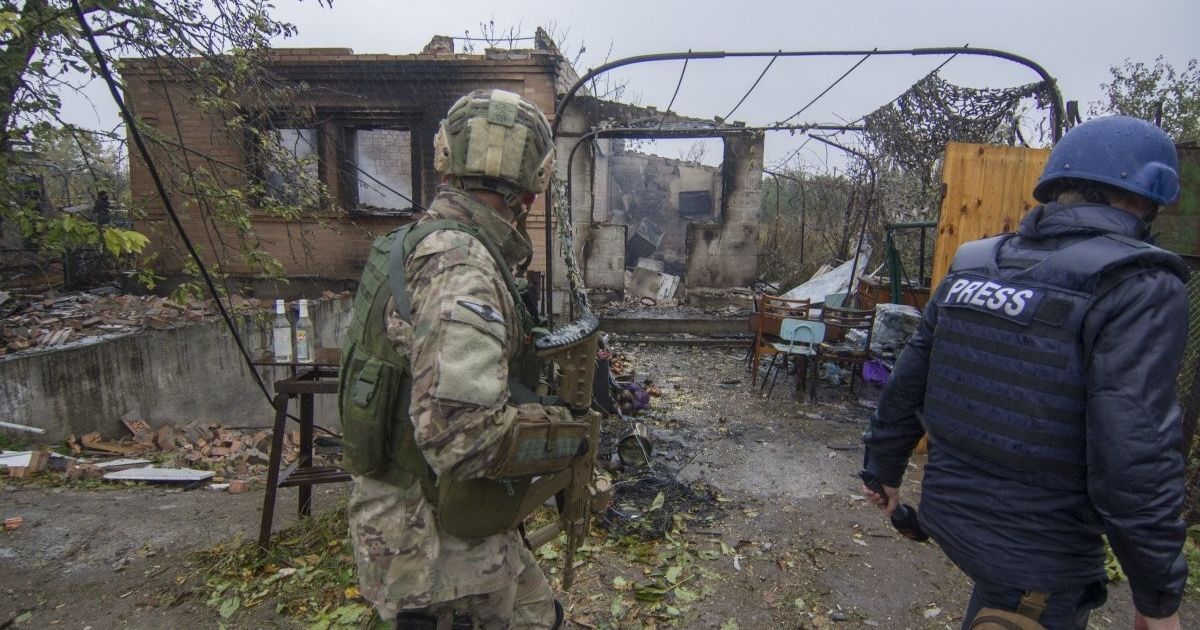 Бойовики обстріляли Широкине з танка, а Станицю Луганську - з гранатометів. Дайджест АТО